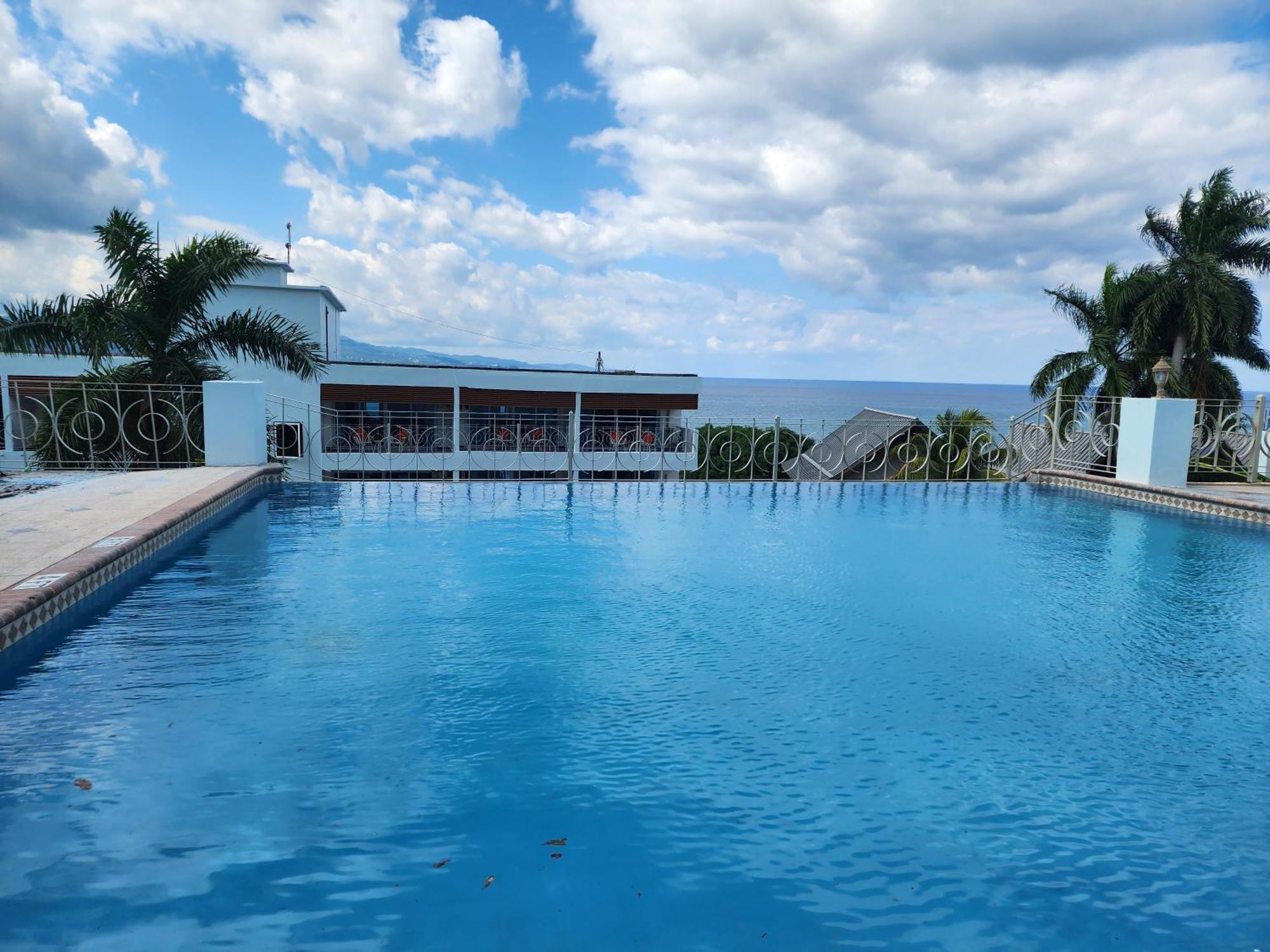 Hotel 39 Jamaica Montego Bay Dış mekan fotoğraf
